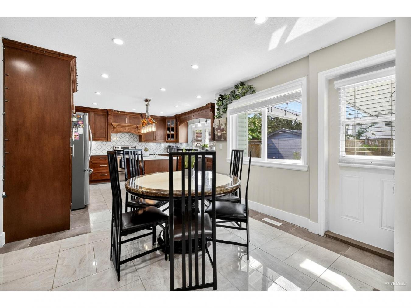 Surrey, BC, V3X1L1, Canada, 3 Bedrooms Bedrooms, ,3 BathroomsBathrooms,Residential,For Sale,1929557