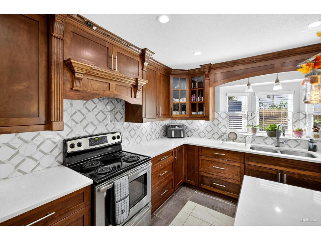 Surrey, BC, V3X1L1, Canada, 3 Bedrooms Bedrooms, ,3 BathroomsBathrooms,Residential,For Sale,1929557