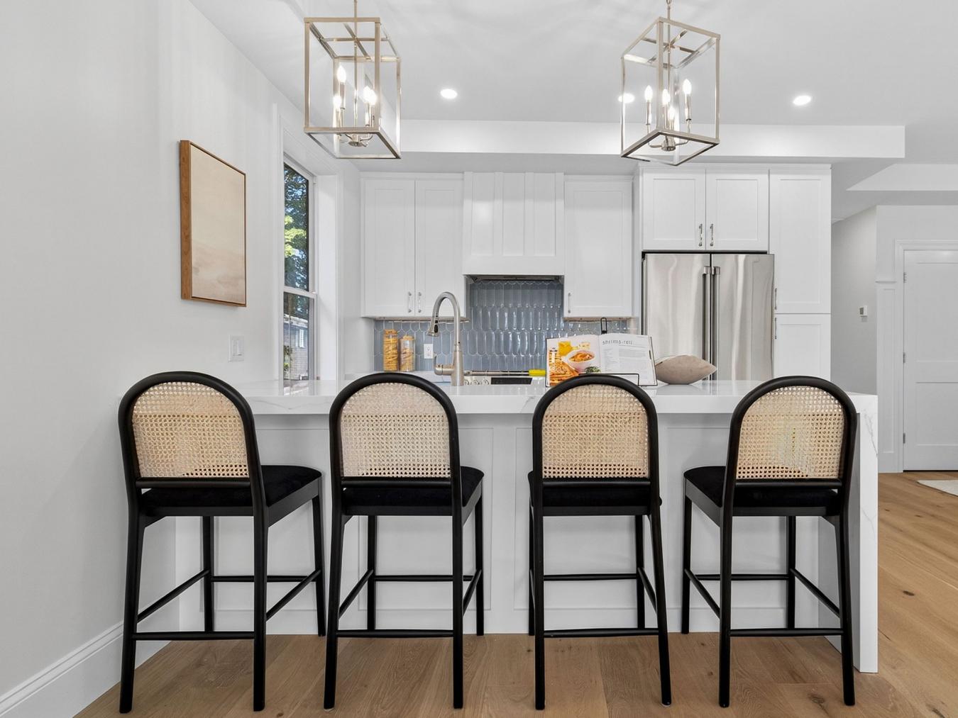 Somerville, Massachusetts, 02143, United States, 3 Bedrooms Bedrooms, ,2 BathroomsBathrooms,Residential,For Sale,1929555