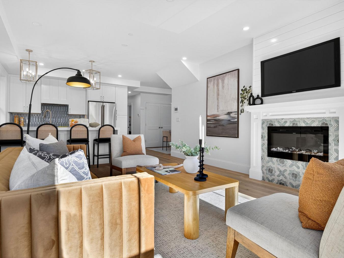 Somerville, Massachusetts, 02143, United States, 3 Bedrooms Bedrooms, ,2 BathroomsBathrooms,Residential,For Sale,1929555