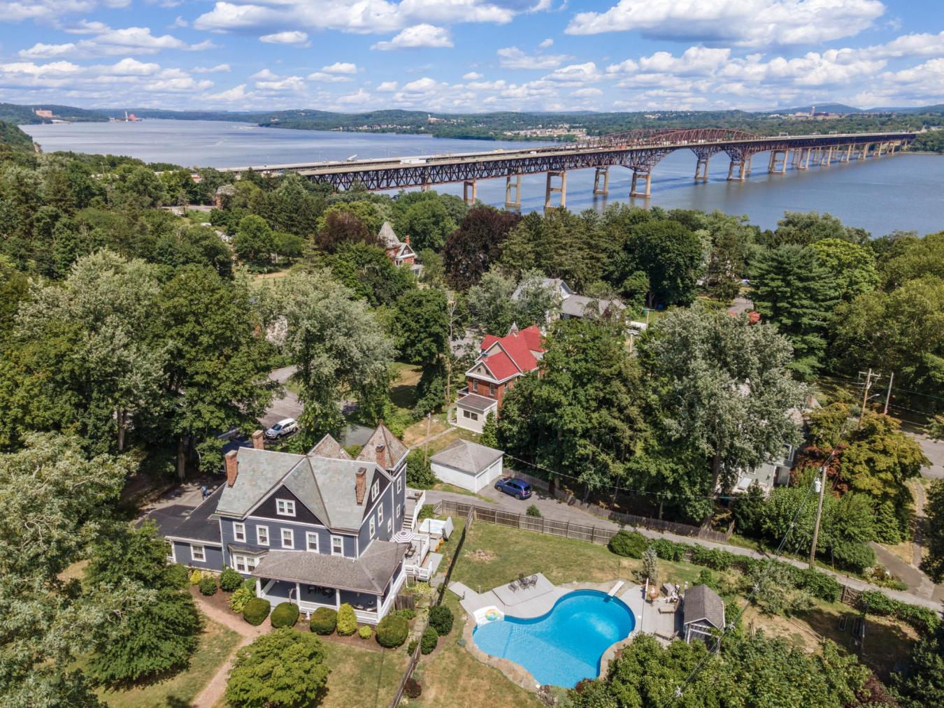 2 BALMVILLE ROAD, NEWBURGH, NY, 12550, United States, 7 Bedrooms Bedrooms, ,3 BathroomsBathrooms,Residential,For Sale,2 BALMVILLE ROAD,1124853
