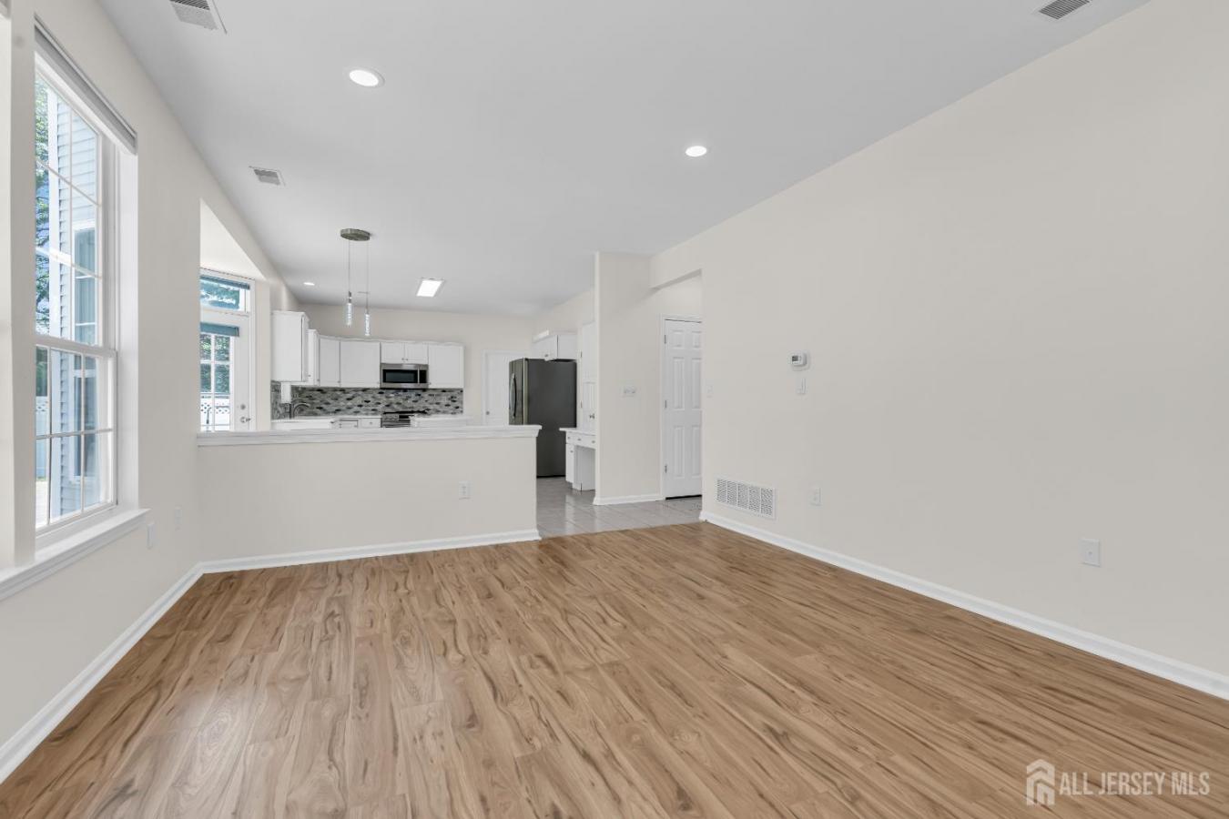 Morganville, Monmouth, 07751, United States, 4 Bedrooms Bedrooms, ,2 BathroomsBathrooms,Residential,For Sale,1929542