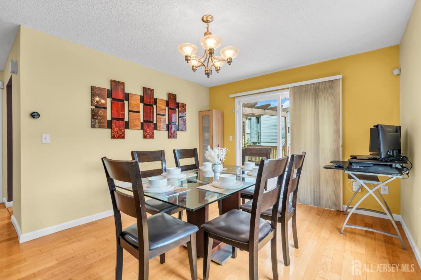 East Brunswick, Middlesex, 08816, United States, 3 Bedrooms Bedrooms, ,2 BathroomsBathrooms,Residential,For Sale,1929539