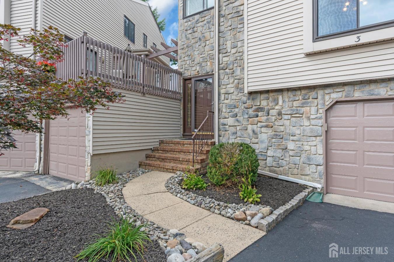 East Brunswick, Middlesex, 08816, United States, 3 Bedrooms Bedrooms, ,2 BathroomsBathrooms,Residential,For Sale,1929539