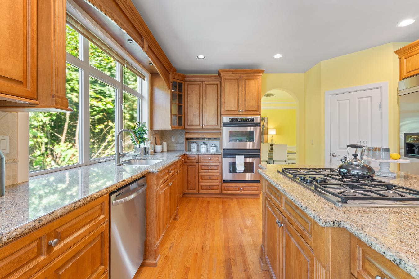 Bellevue, King, 98006, United States, 5 Bedrooms Bedrooms, ,3 BathroomsBathrooms,Residential,For Sale,1929538