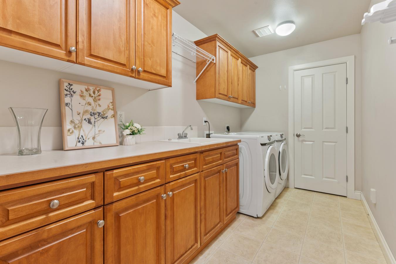 Bellevue, King, 98006, United States, 5 Bedrooms Bedrooms, ,3 BathroomsBathrooms,Residential,For Sale,1929538