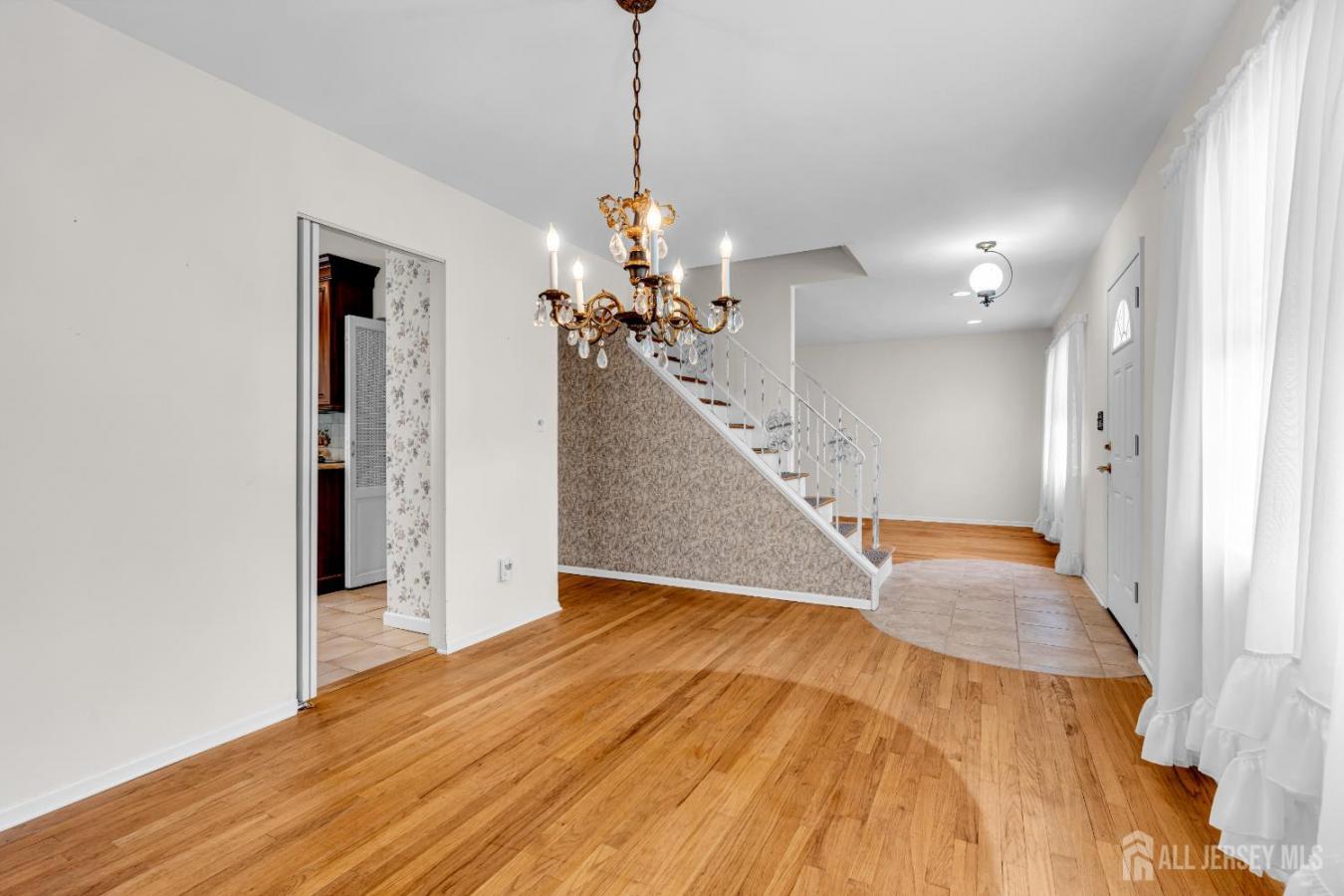 Matawan, Monmouth, 07747, United States, 4 Bedrooms Bedrooms, ,2 BathroomsBathrooms,Residential,For Sale,1946833