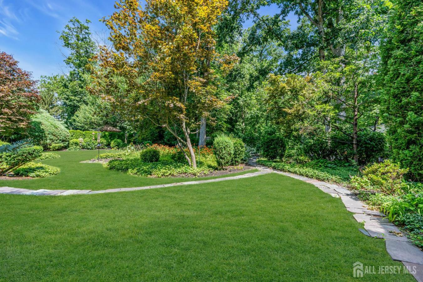 Matawan, Monmouth, 07747, United States, 4 Bedrooms Bedrooms, ,2 BathroomsBathrooms,Residential,For Sale,1946833