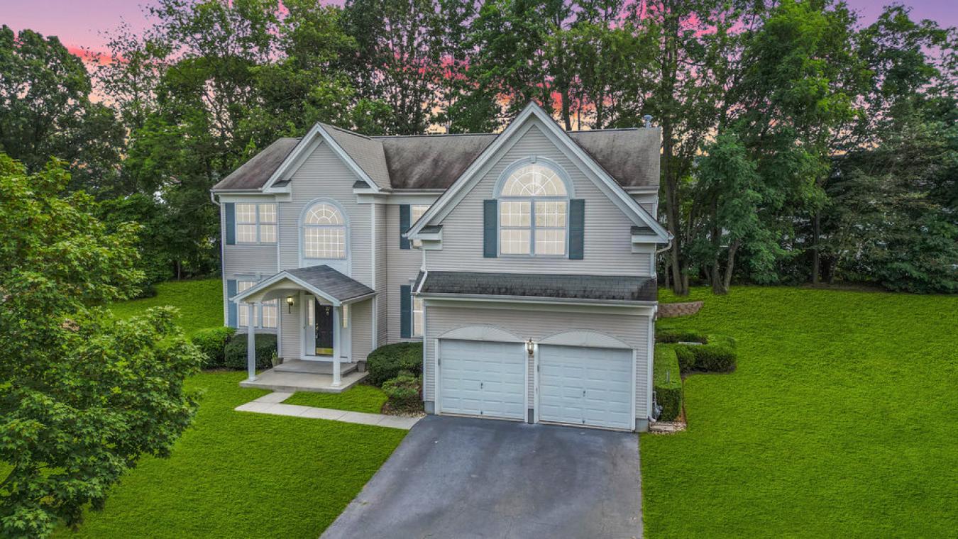 Marlboro, Monmouth, 07746, United States, 1 Bedroom Bedrooms, ,2 BathroomsBathrooms,Residential,For Sale,1929536 Marlboro, Monmouth, 07746, United States, 1 Bedroom Bedrooms, ,2 BathroomsBathrooms,Residential,For Sale,1929536