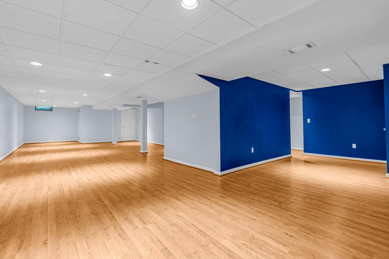 Marlboro, Monmouth, 07746, United States, 1 Bedroom Bedrooms, ,2 BathroomsBathrooms,Residential,For Sale,1929536