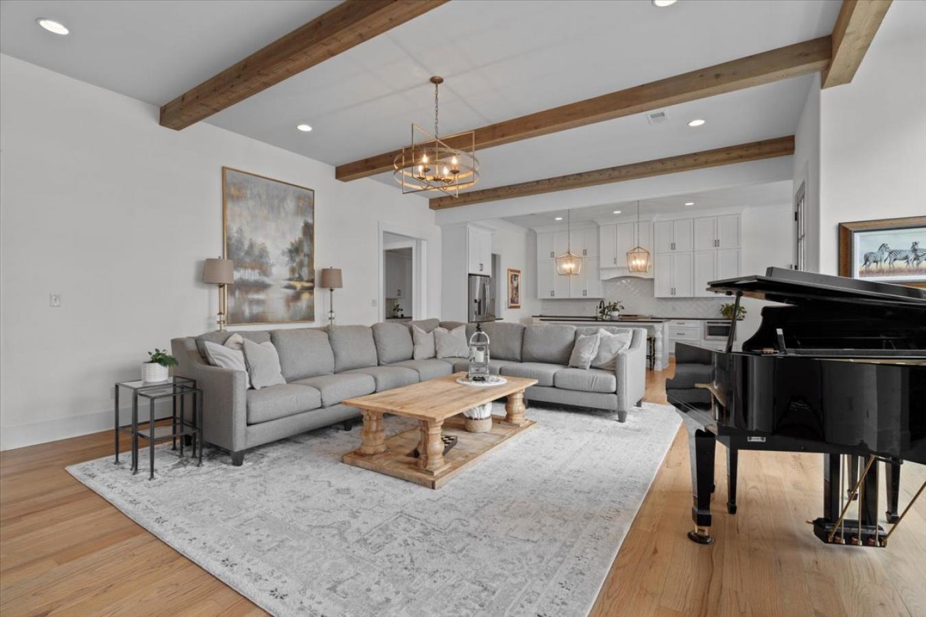 Collierville, Shelby, 38017, United States, 6 Bedrooms Bedrooms, ,4 BathroomsBathrooms,Residential,For Sale,1929537