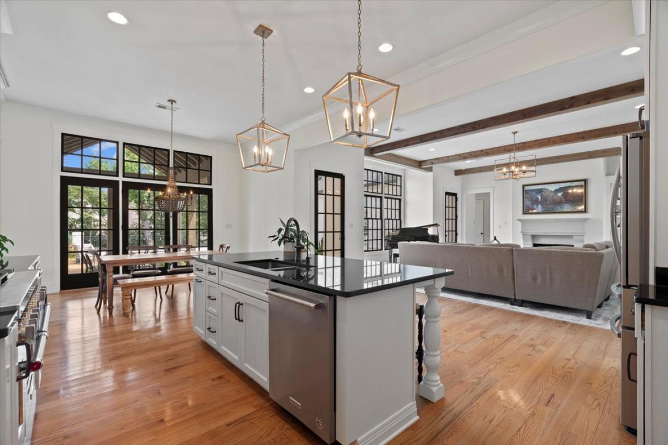 Collierville, Shelby, 38017, United States, 6 Bedrooms Bedrooms, ,4 BathroomsBathrooms,Residential,For Sale,1929537