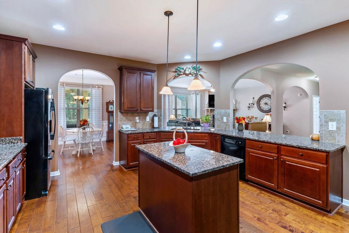 Simpsonville, Greenville, 29680, United States, 4 Bedrooms Bedrooms, ,3 BathroomsBathrooms,Residential,For Sale,1945713