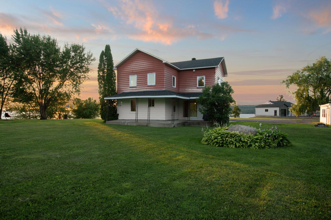 L’ORIGNAL, Prescott & Russell, K0B1K0, Canada, 2 Bedrooms Bedrooms, ,2 BathroomsBathrooms,Residential,For Sale,1929533