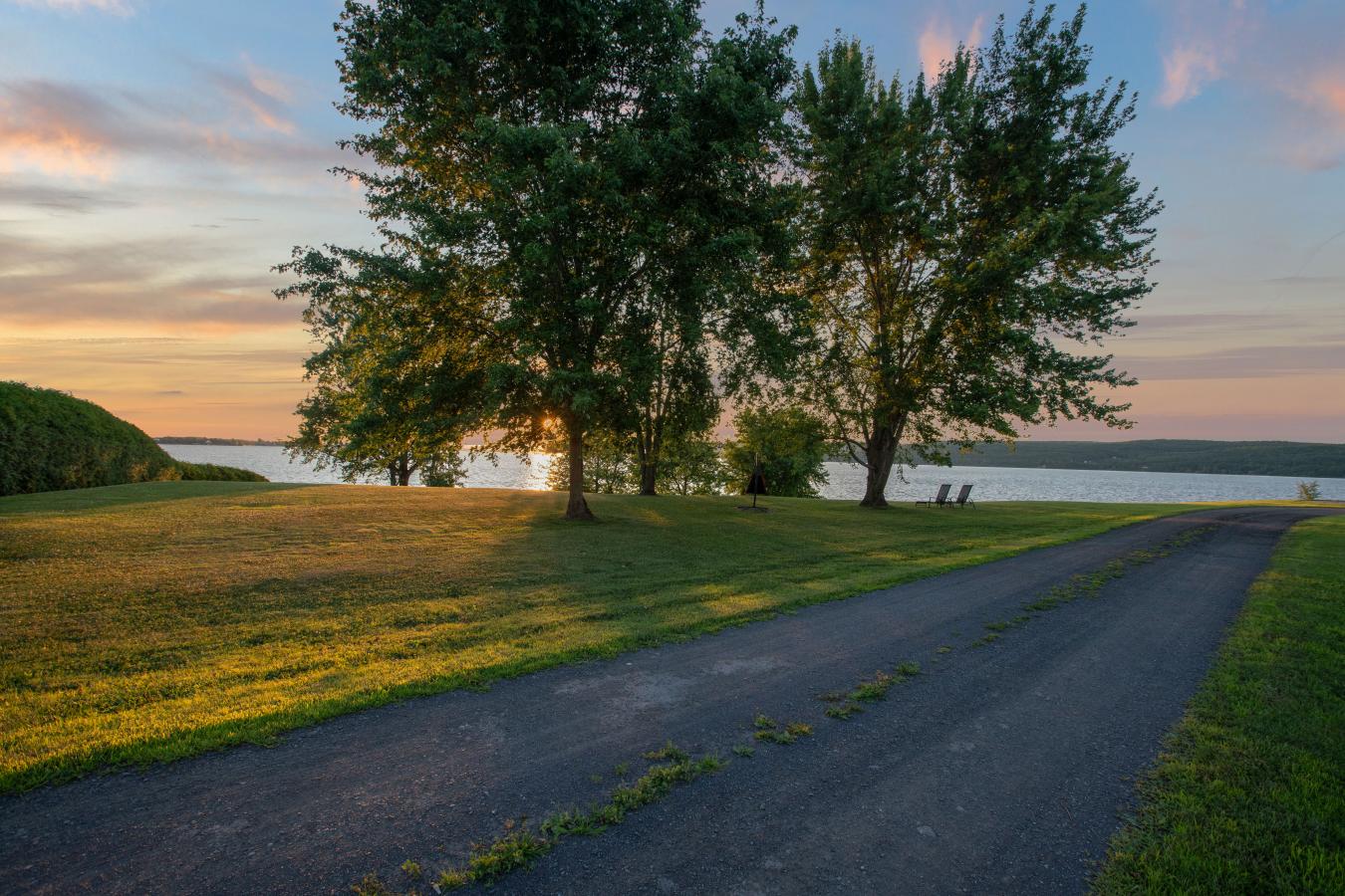 L’ORIGNAL, Prescott & Russell, K0B1K0, Canada, 2 Bedrooms Bedrooms, ,2 BathroomsBathrooms,Residential,For Sale,1929533