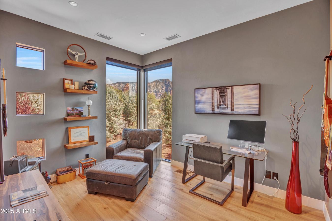 Sedona, Yavapai, 86336, United States, 5 Bedrooms Bedrooms, ,2 BathroomsBathrooms,Residential,For Sale,1929532