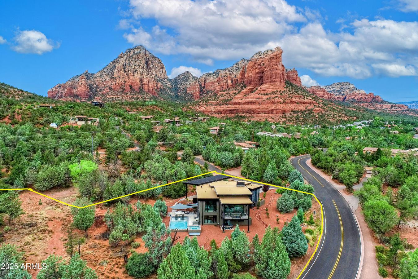 Sedona, Yavapai, 86336, United States, 5 Bedrooms Bedrooms, ,2 BathroomsBathrooms,Residential,For Sale,1929532