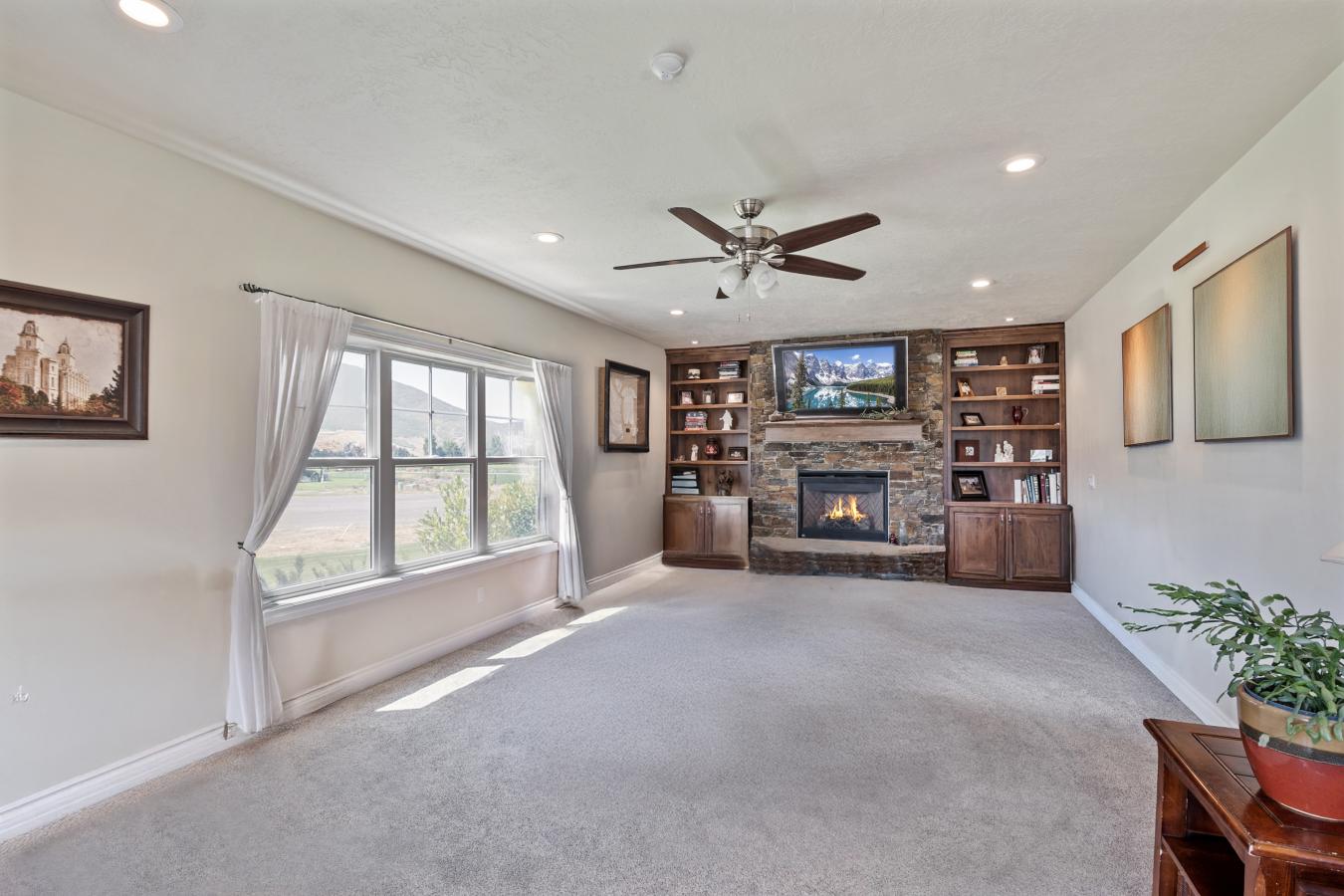 Daniel, Wasatch, 84032, United States, 4 Bedrooms Bedrooms, ,2 BathroomsBathrooms,Residential,For Sale,1936037