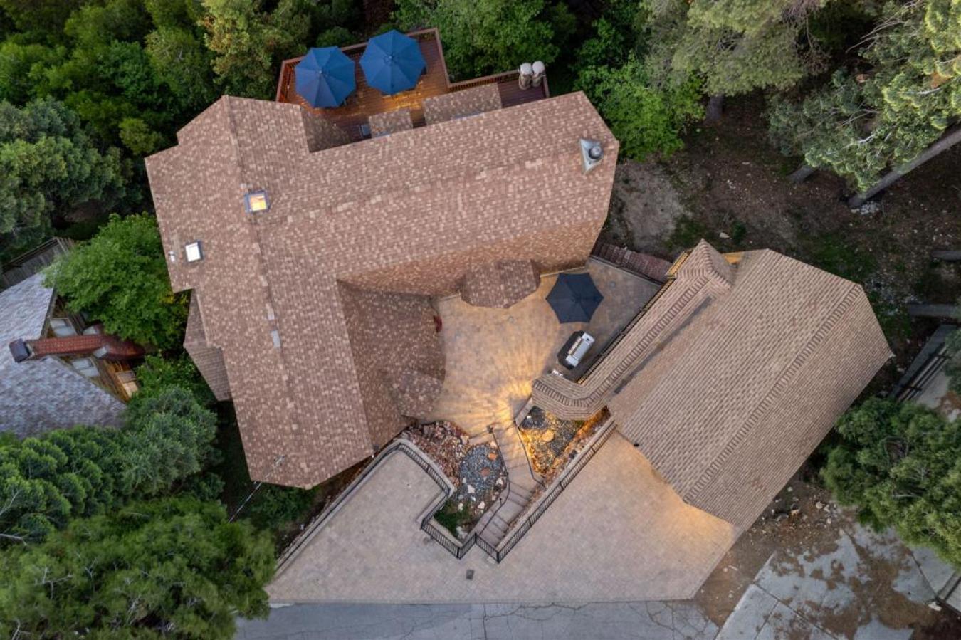 Lake Arrowhead, San Bernardino, 92352, United States, 5 Bedrooms Bedrooms, ,-2 BathroomBathrooms,Residential,For Sale,1929528