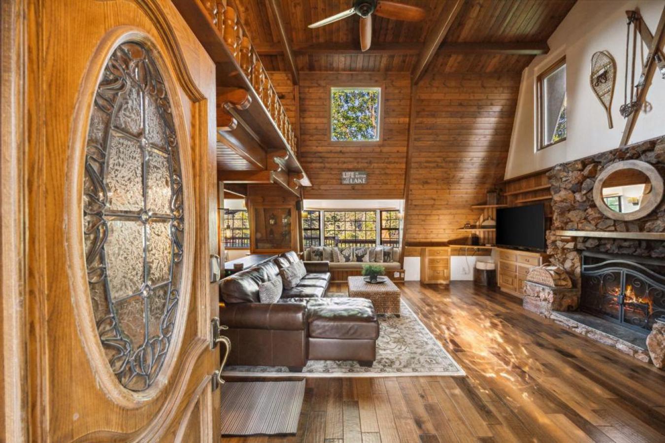 Lake Arrowhead, San Bernardino, 92352, United States, 5 Bedrooms Bedrooms, ,-2 BathroomBathrooms,Residential,For Sale,1929528