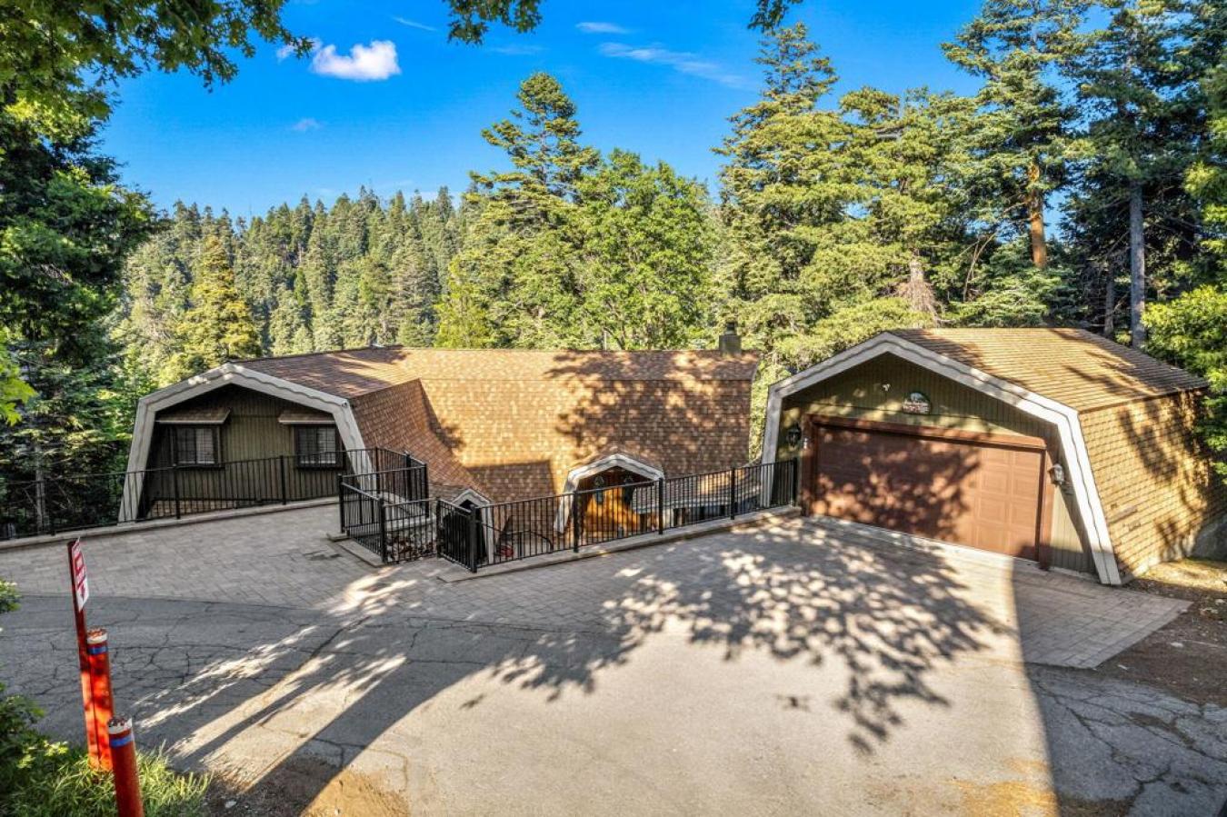 Lake Arrowhead, San Bernardino, 92352, United States, 5 Bedrooms Bedrooms, ,-2 BathroomBathrooms,Residential,For Sale,1929528