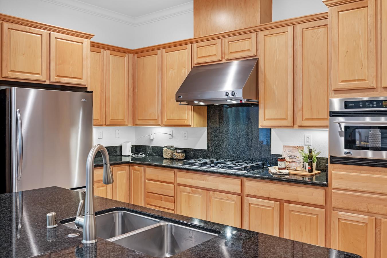 El Dorado Hills, El Dorado, 95762, United States, 5 Bedrooms Bedrooms, ,4 BathroomsBathrooms,Residential,For Sale,1933839