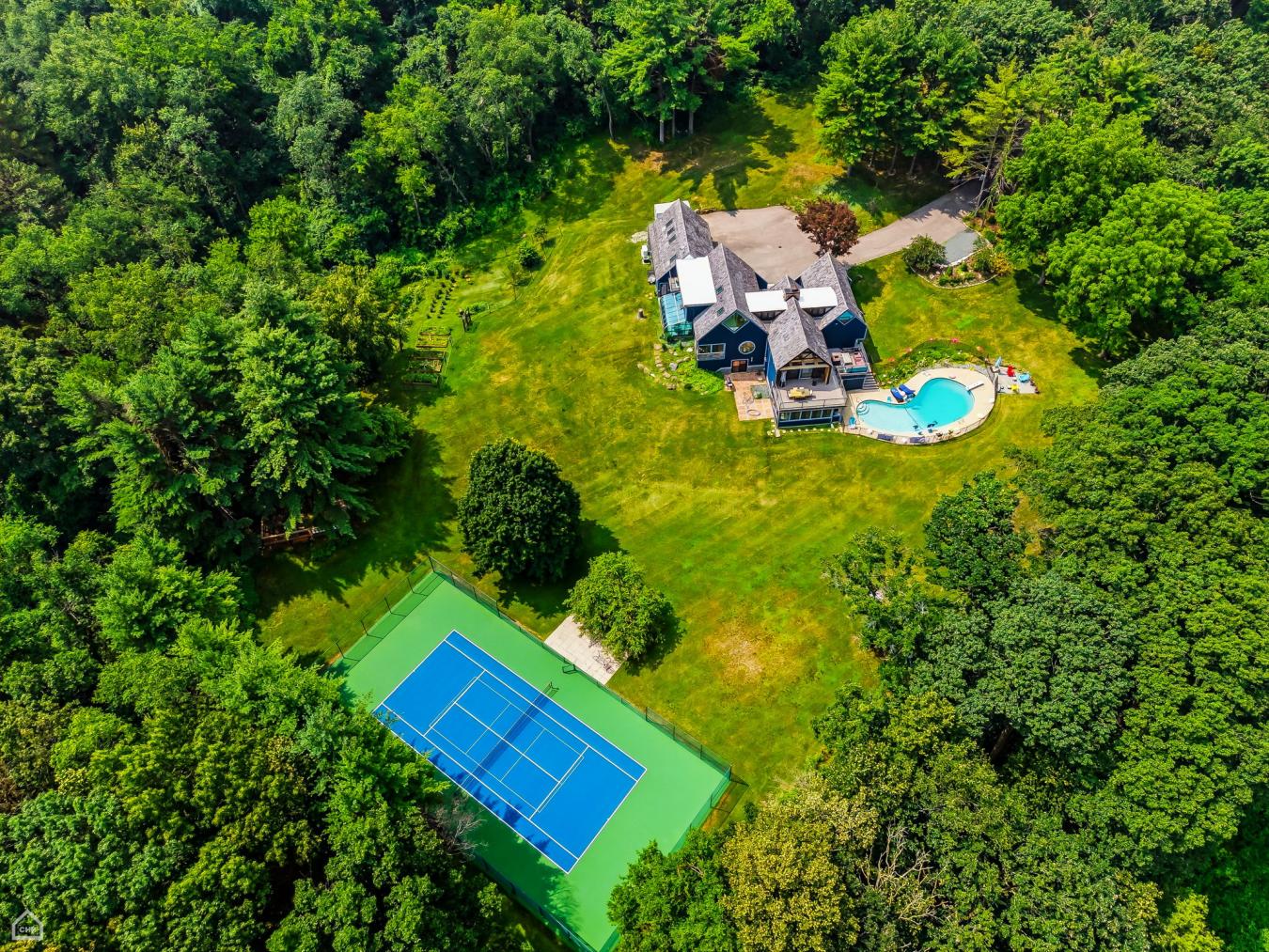 367 Overlook Road, Barrington, Cook, 60010, United States, 6 Bedrooms Bedrooms, ,4 BathroomsBathrooms,Residential,For Sale,367 Overlook Road,12454880