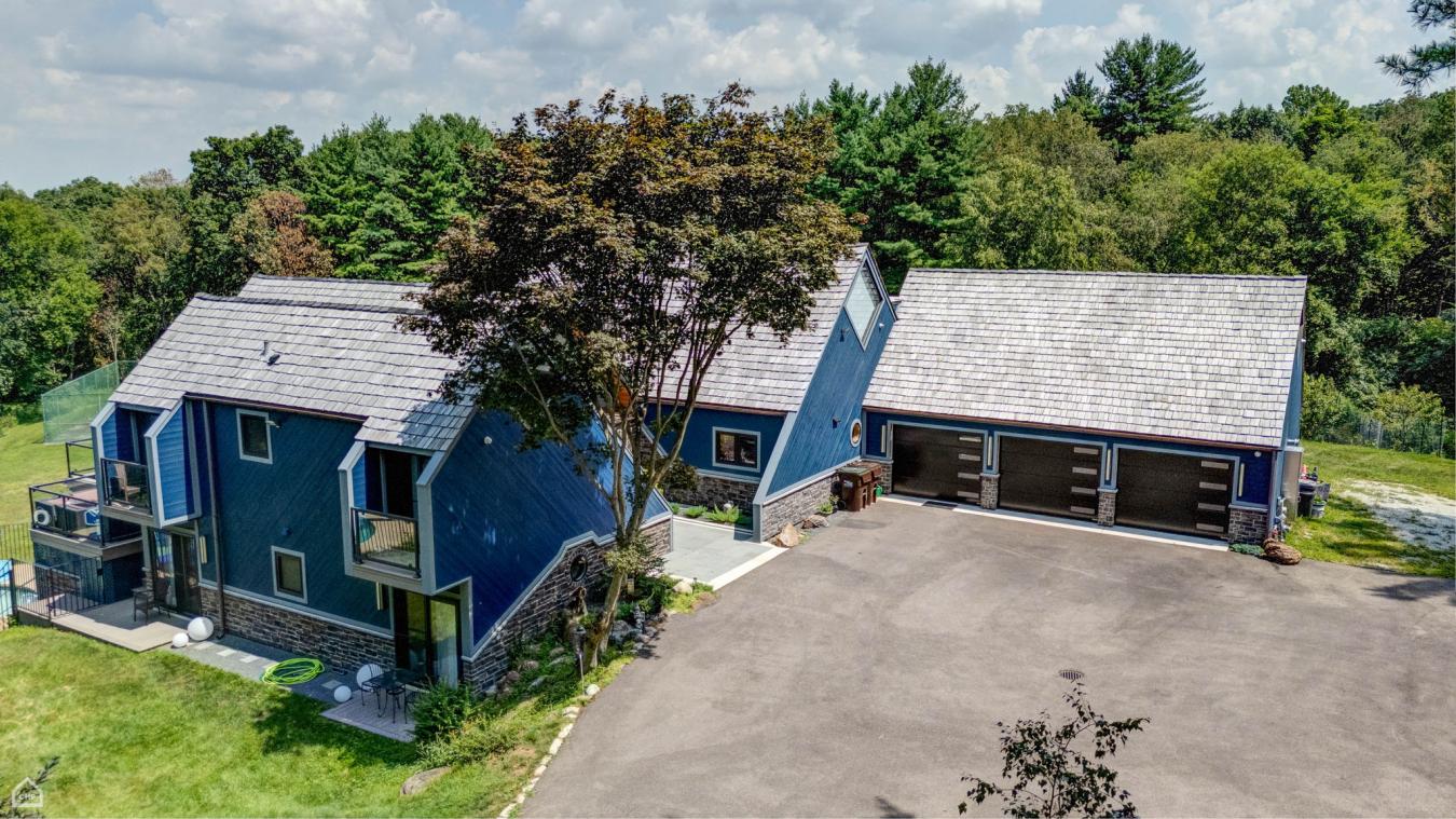 Barrington, Cook, 60010, United States, 6 Bedrooms Bedrooms, ,3 BathroomsBathrooms,Residential,For Sale,1943962