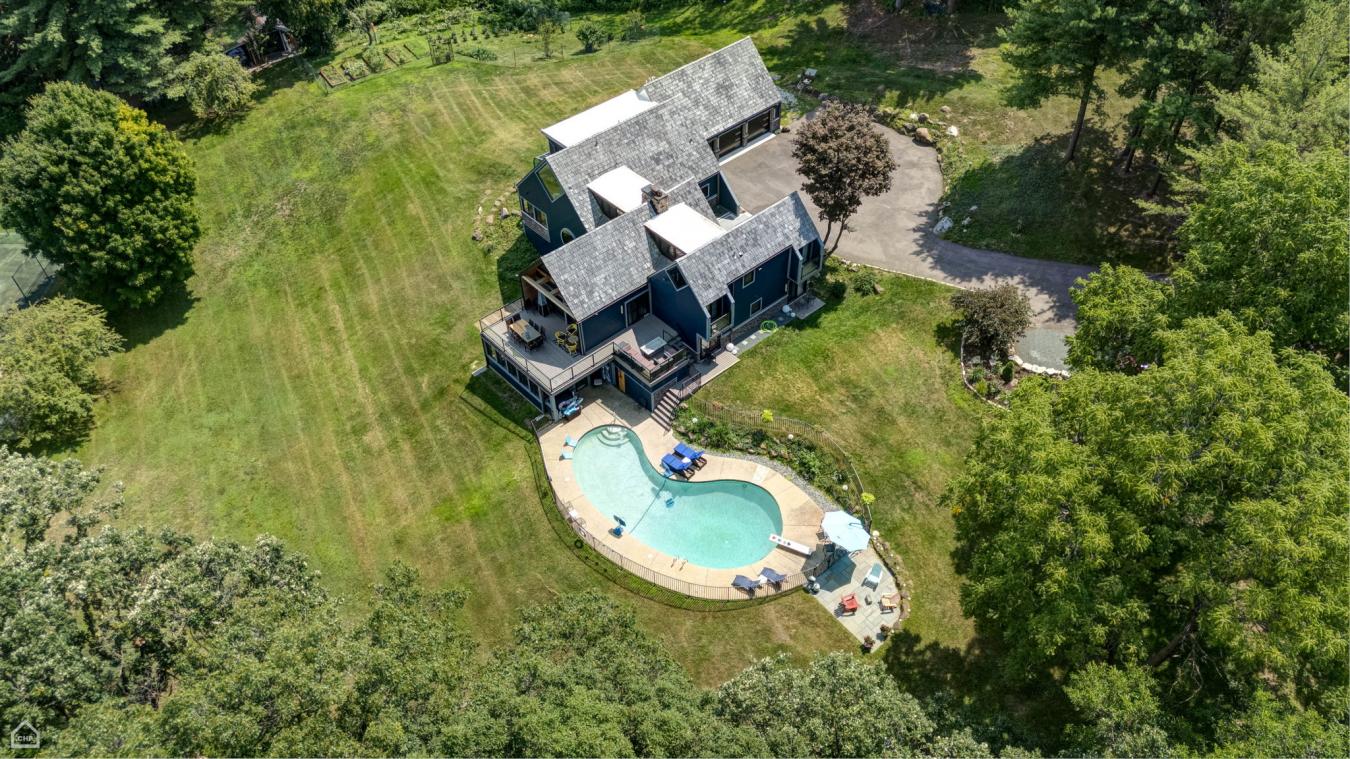 Barrington, Cook, 60010, United States, 6 Bedrooms Bedrooms, ,3 BathroomsBathrooms,Residential,For Sale,1943962