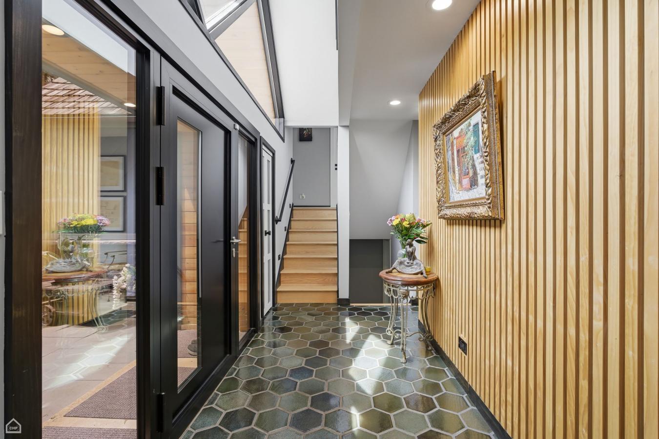 Barrington, Cook, 60010, United States, 6 Bedrooms Bedrooms, ,3 BathroomsBathrooms,Residential,For Sale,1943962
