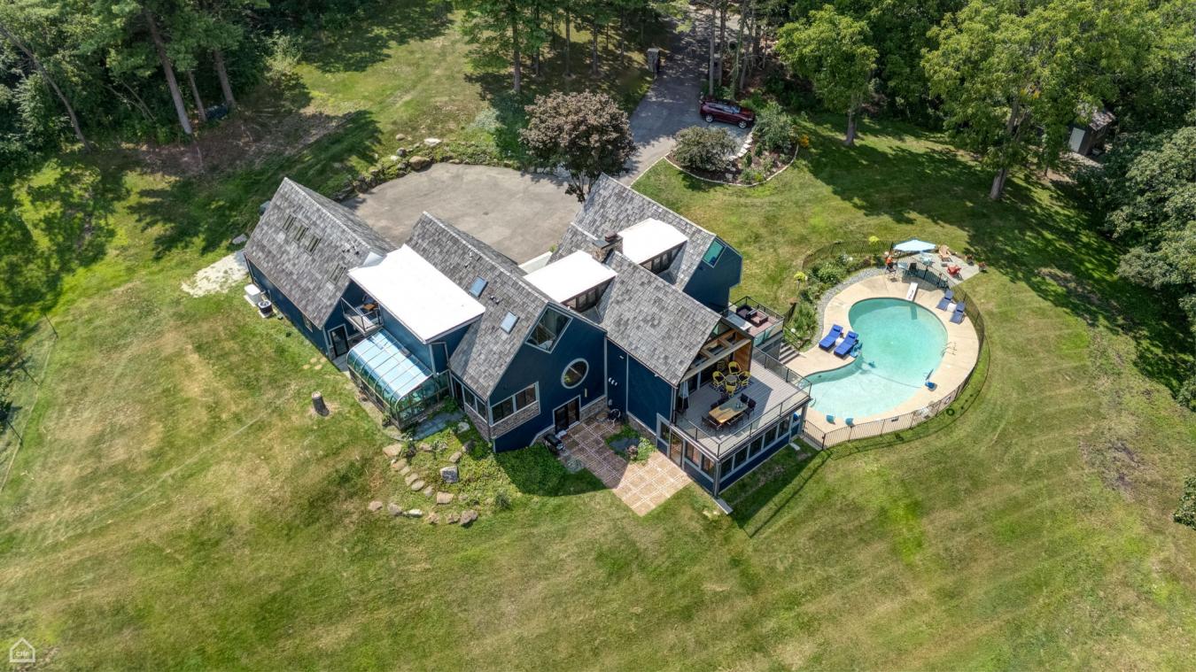 Barrington, Cook, 60010, United States, 6 Bedrooms Bedrooms, ,3 BathroomsBathrooms,Residential,For Sale,1943962