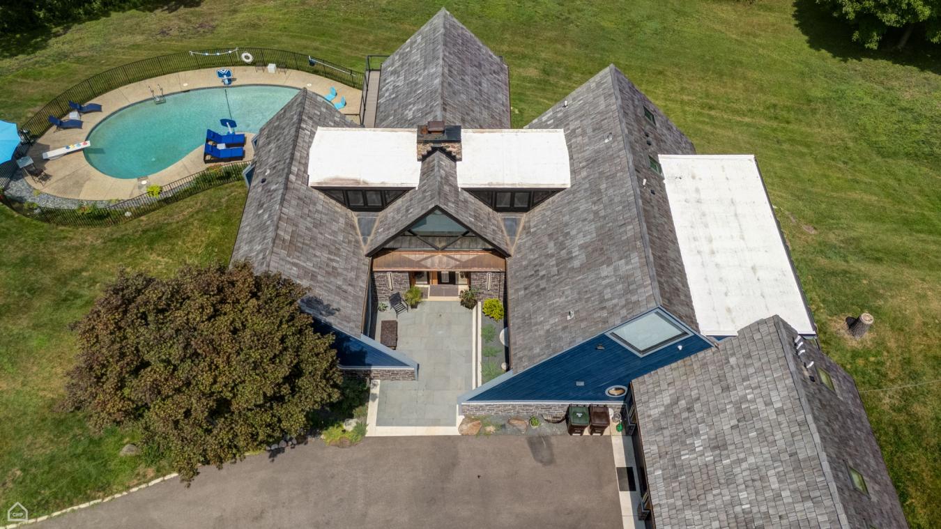 Barrington, Cook, 60010, United States, 6 Bedrooms Bedrooms, ,3 BathroomsBathrooms,Residential,For Sale,1943962