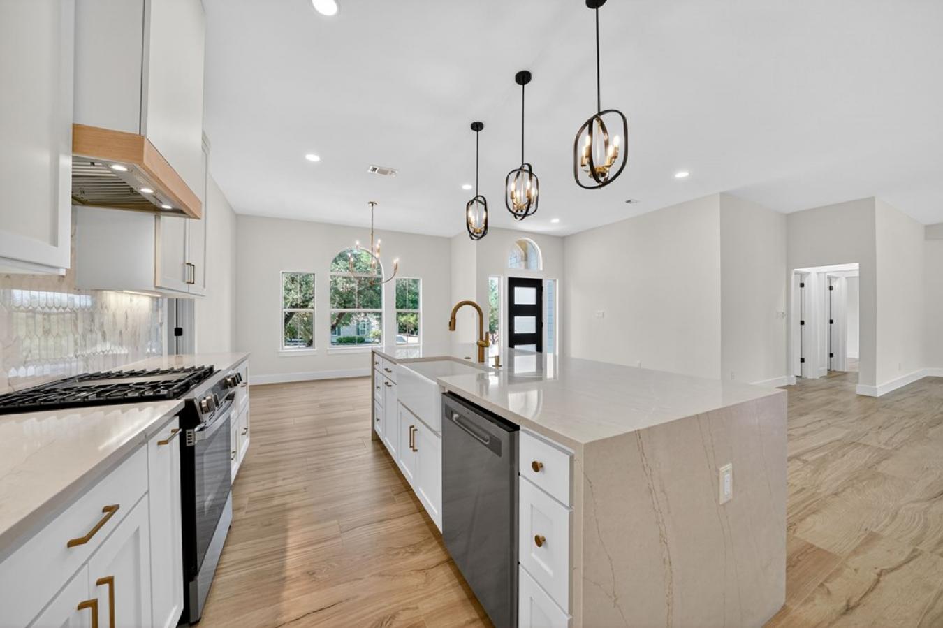 Fredericksburg, Gillespie, 78624, United States, 3 Bedrooms Bedrooms, ,2 BathroomsBathrooms,Residential,For Sale,1929527