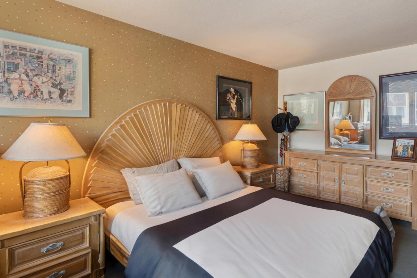 Telluride, Colorado, 81435, United States, 2 Bedrooms Bedrooms, ,Residential,For Sale,1929525