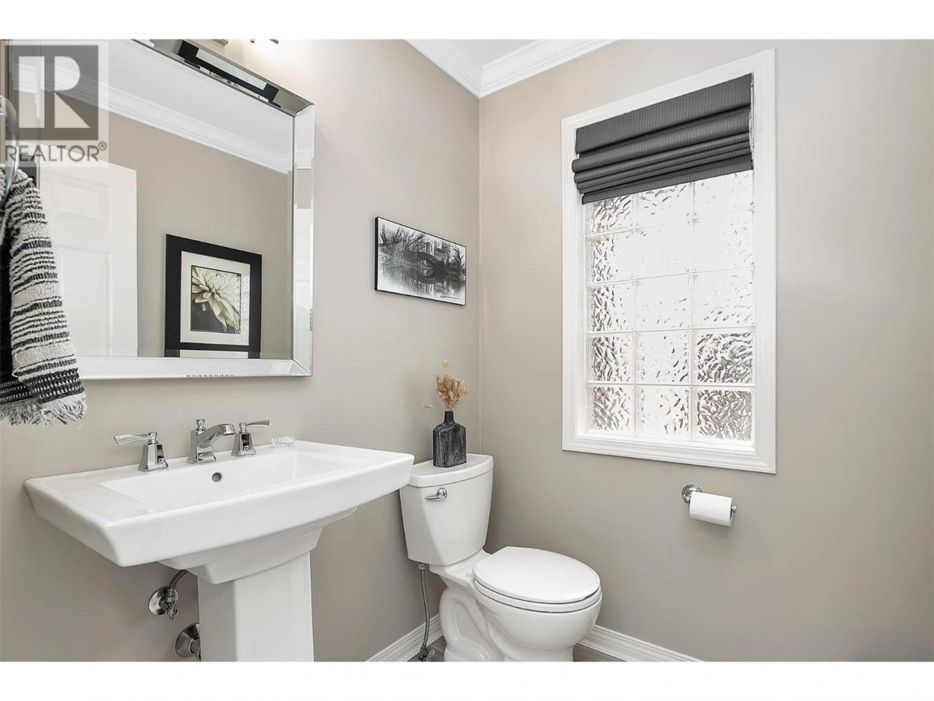 Kelowna, BC, V1X7L2, Canada, ,Residential,For Sale,1929523