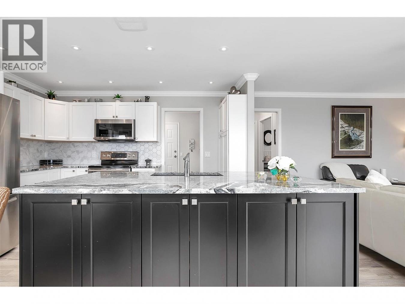 Kelowna, BC, V1X7L2, Canada, ,Residential,For Sale,1929523