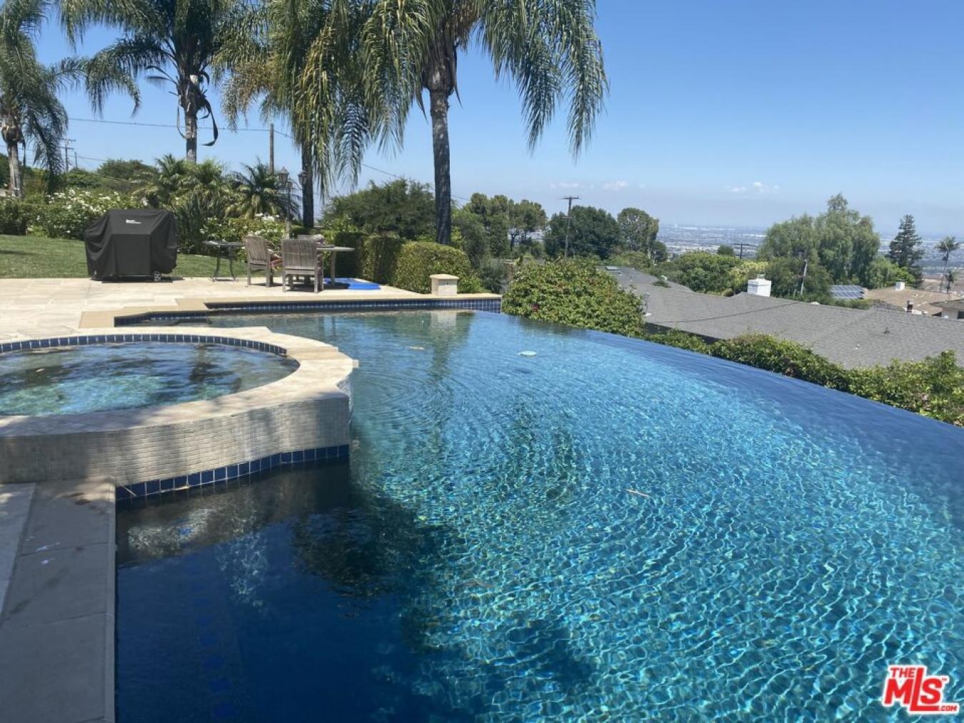 Rancho Palos Verdes, Los Angeles, 90275, United States, 5 Bedrooms Bedrooms, ,3 BathroomsBathrooms,Residential,For Sale,1929520