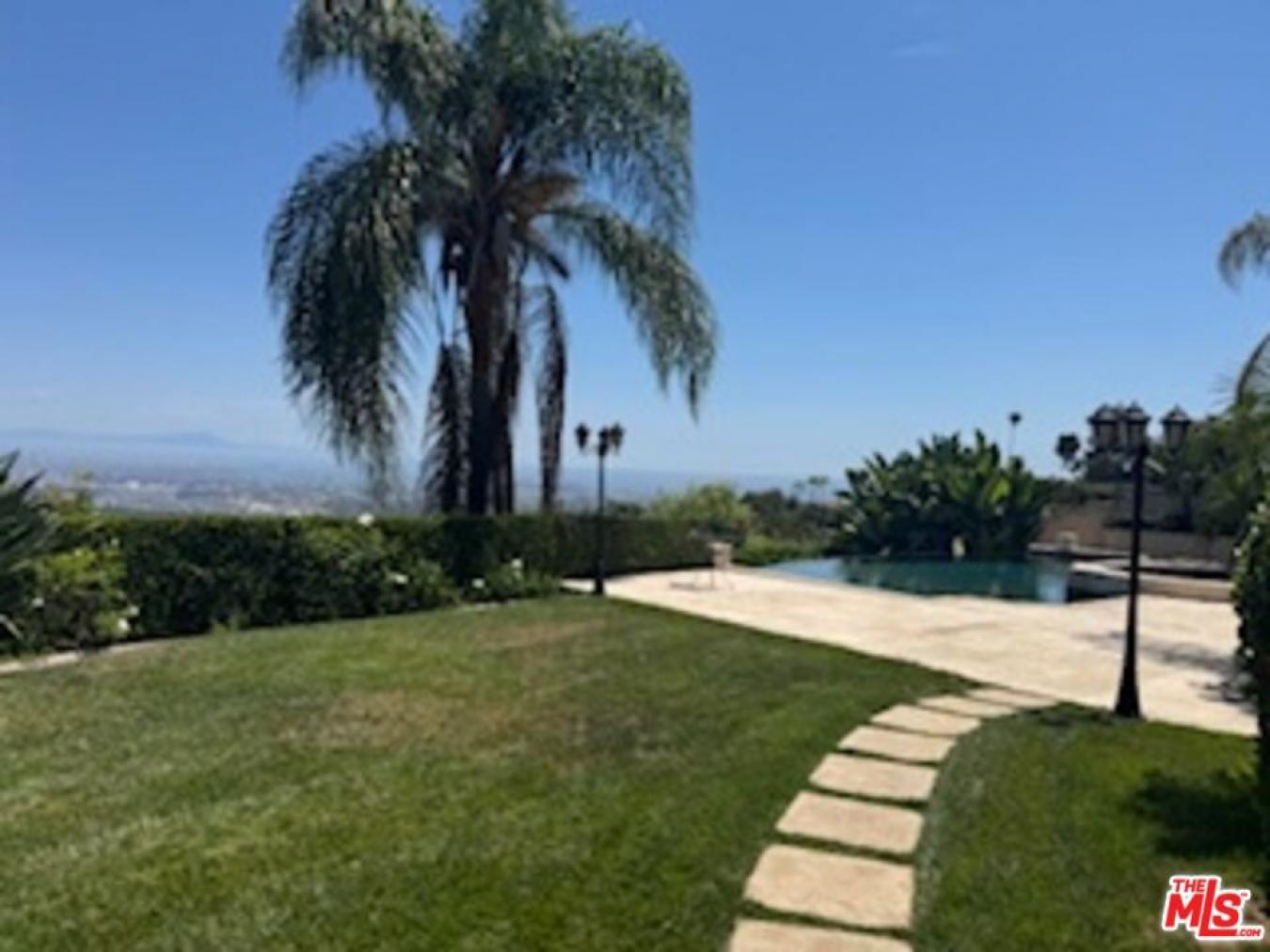 Rancho Palos Verdes, Los Angeles, 90275, United States, 5 Bedrooms Bedrooms, ,3 BathroomsBathrooms,Residential,For Sale,1929520