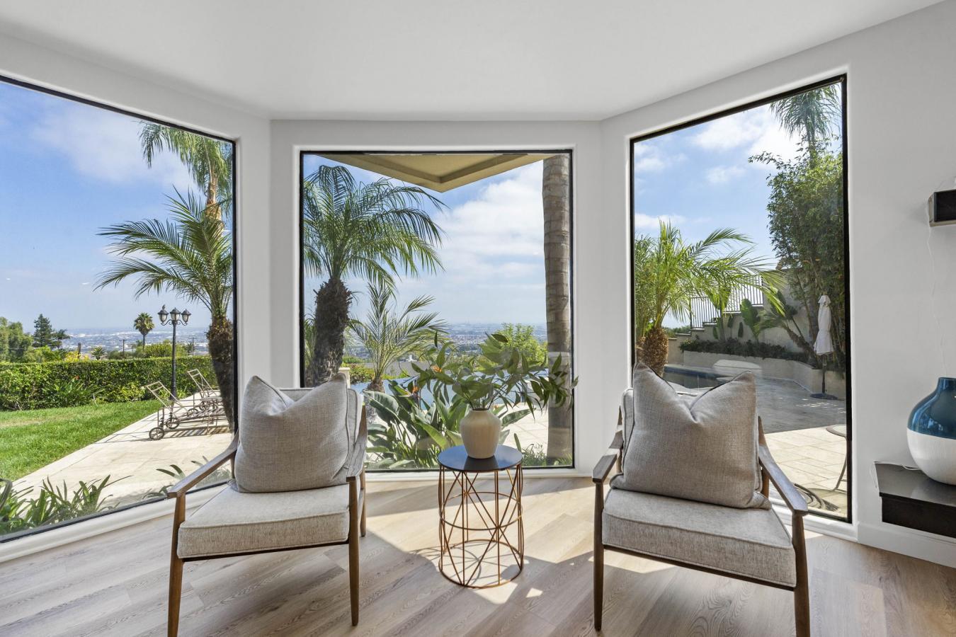 Rancho Palos Verdes, Los Angeles, 90275, United States, 5 Bedrooms Bedrooms, ,3 BathroomsBathrooms,Residential,For Sale,1929520