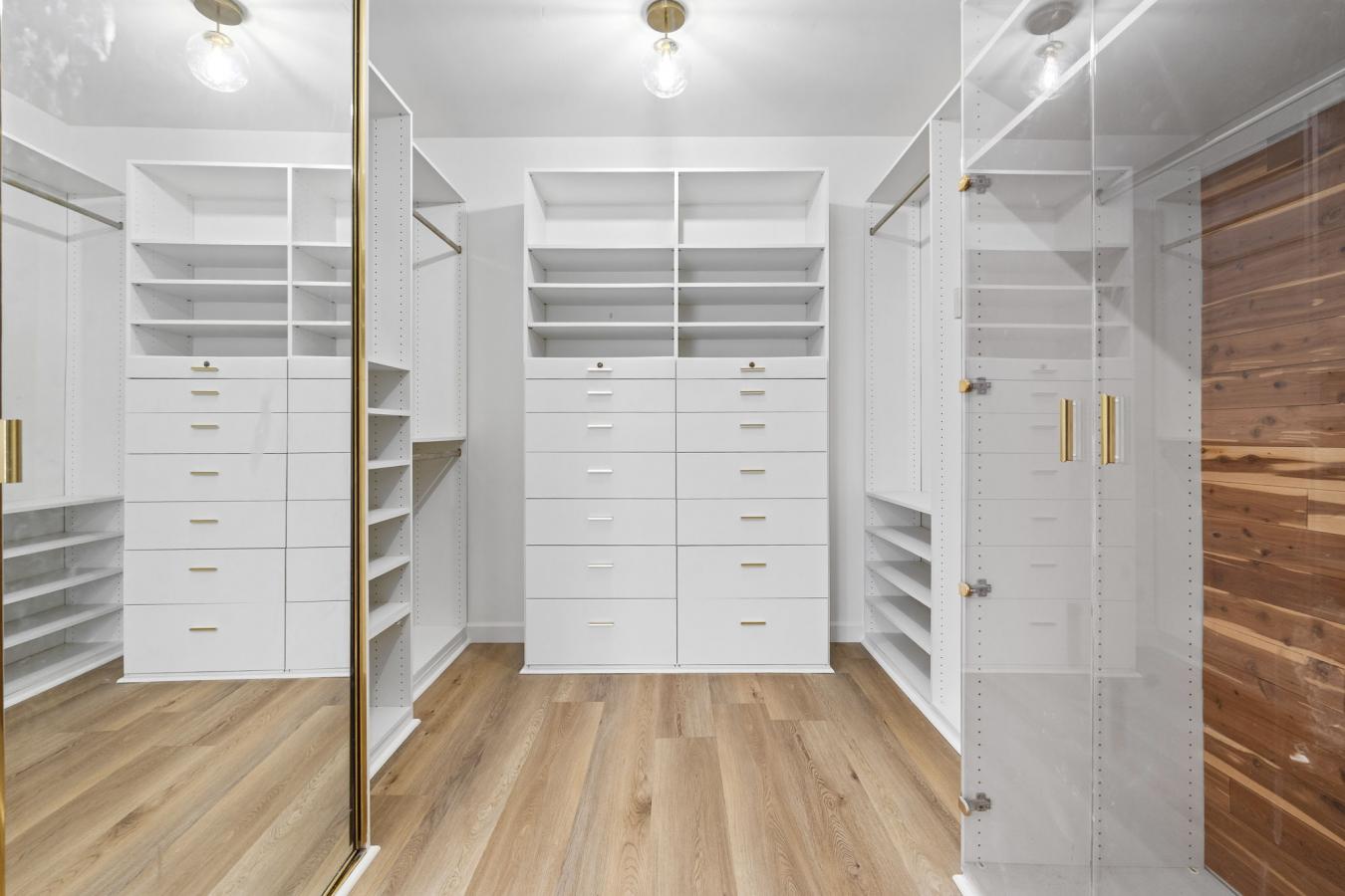 Rancho Palos Verdes, Los Angeles, 90275, United States, 5 Bedrooms Bedrooms, ,3 BathroomsBathrooms,Residential,For Sale,1929520