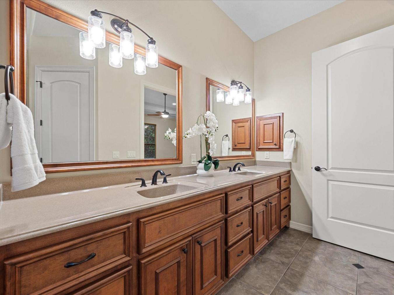 Magnolia, Montgomery, 77354, United States, 5 Bedrooms Bedrooms, ,3 BathroomsBathrooms,Residential,For Sale,1933837