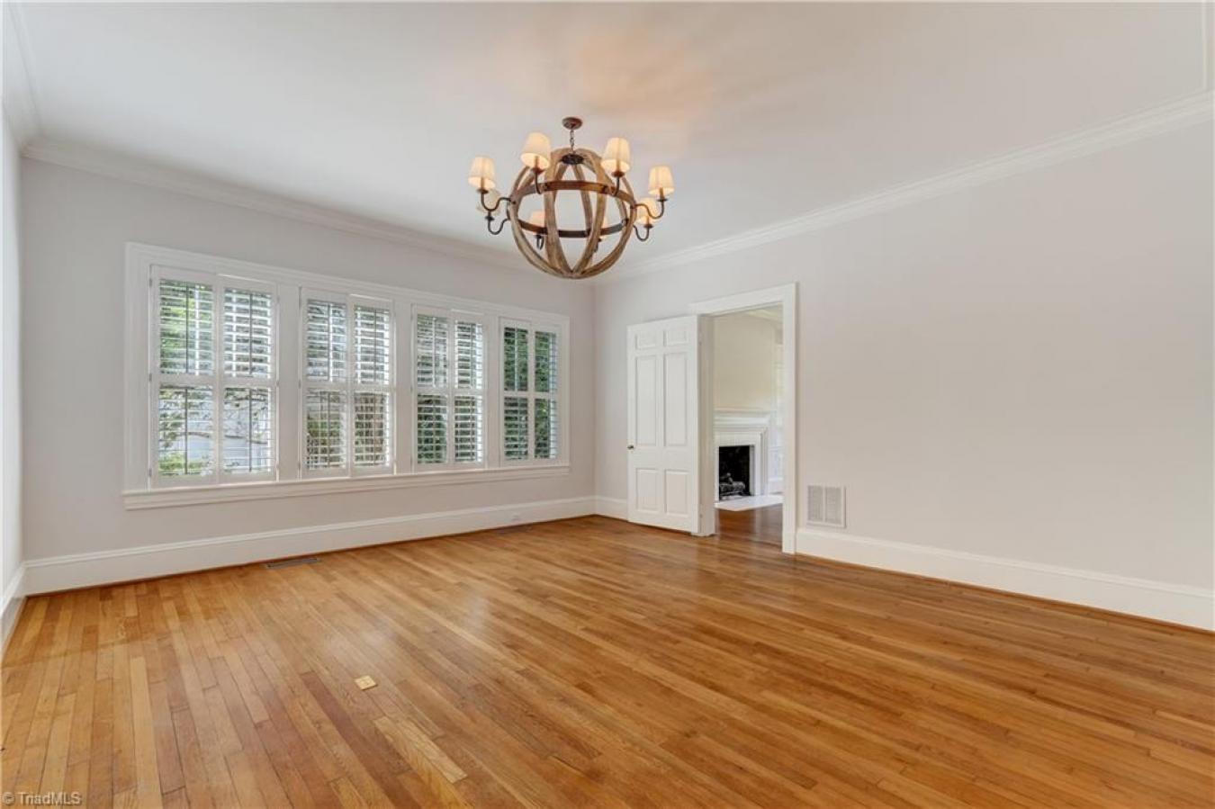 Greensboro, Guilford, 27401, United States, 4 Bedrooms Bedrooms, ,3 BathroomsBathrooms,Residential,For Sale,1933836