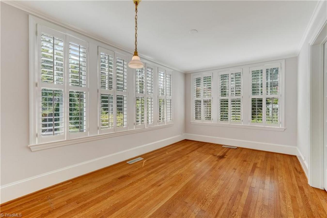 Greensboro, Guilford, 27401, United States, 4 Bedrooms Bedrooms, ,3 BathroomsBathrooms,Residential,For Sale,1933836