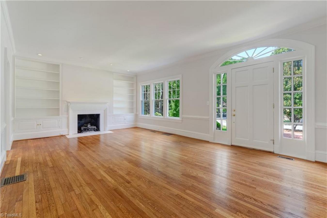 Greensboro, Guilford, 27401, United States, 4 Bedrooms Bedrooms, ,3 BathroomsBathrooms,Residential,For Sale,1933836