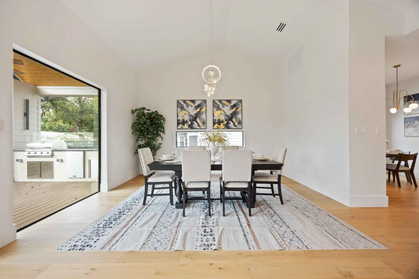 Houston, Texas, 77018, United States, 5 Bedrooms Bedrooms, ,4 BathroomsBathrooms,Residential,For Sale,1933835