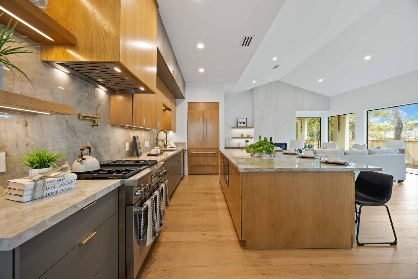 Houston, Texas, 77018, United States, 5 Bedrooms Bedrooms, ,4 BathroomsBathrooms,Residential,For Sale,1933835