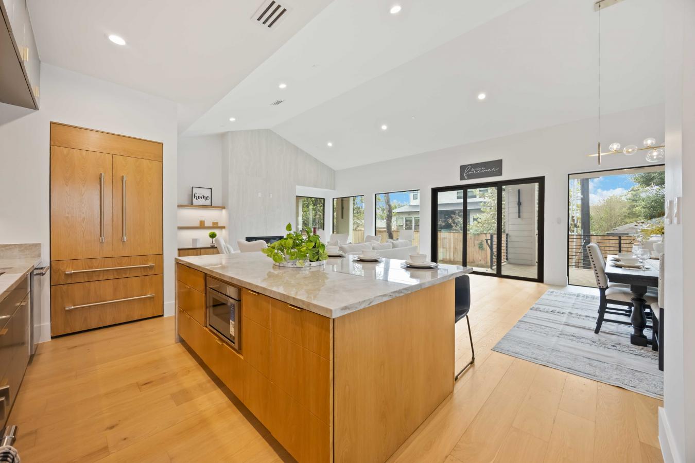 Houston, Texas, 77018, United States, 5 Bedrooms Bedrooms, ,4 BathroomsBathrooms,Residential,For Sale,1933835