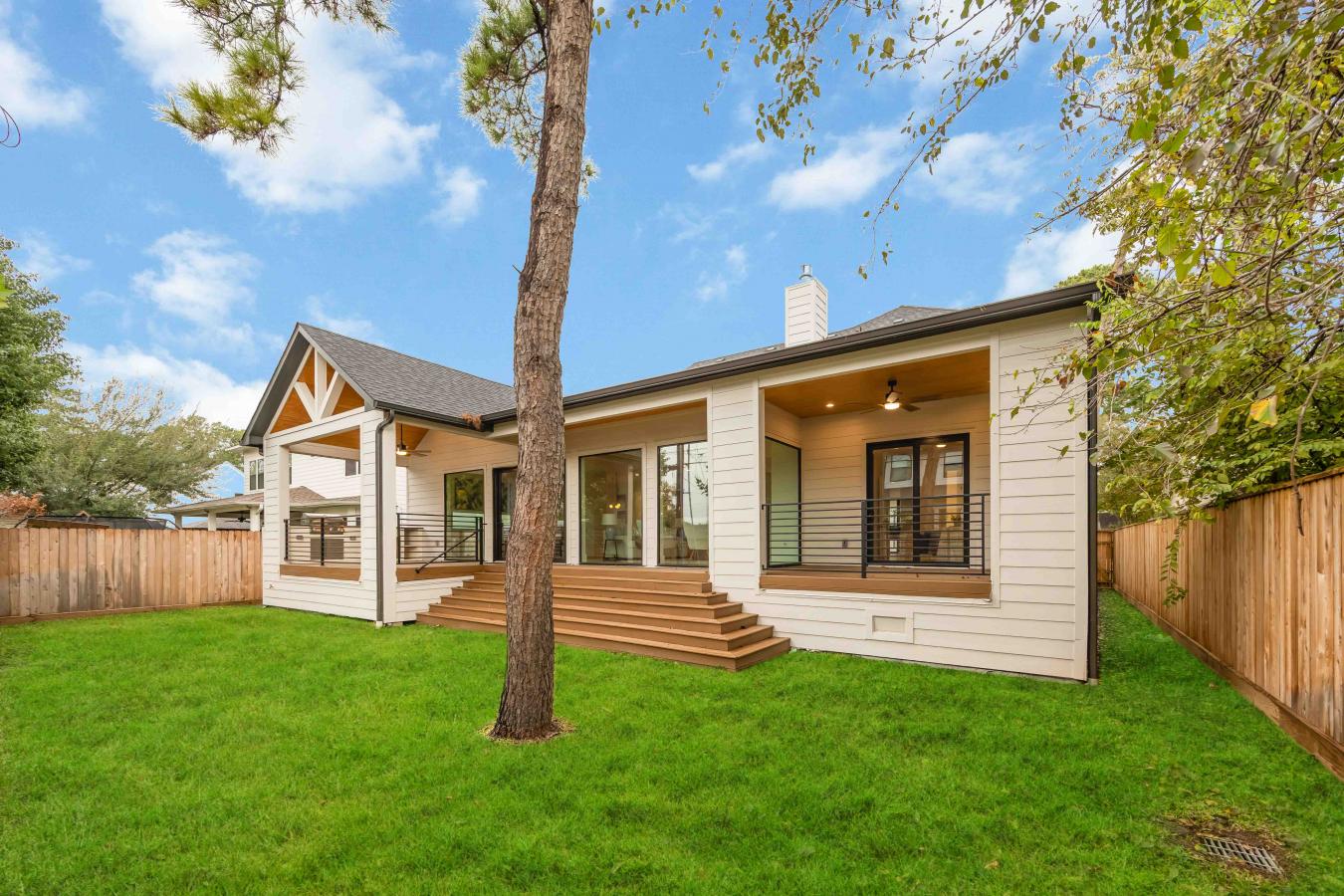 Houston, Texas, 77018, United States, 5 Bedrooms Bedrooms, ,4 BathroomsBathrooms,Residential,For Sale,1933835