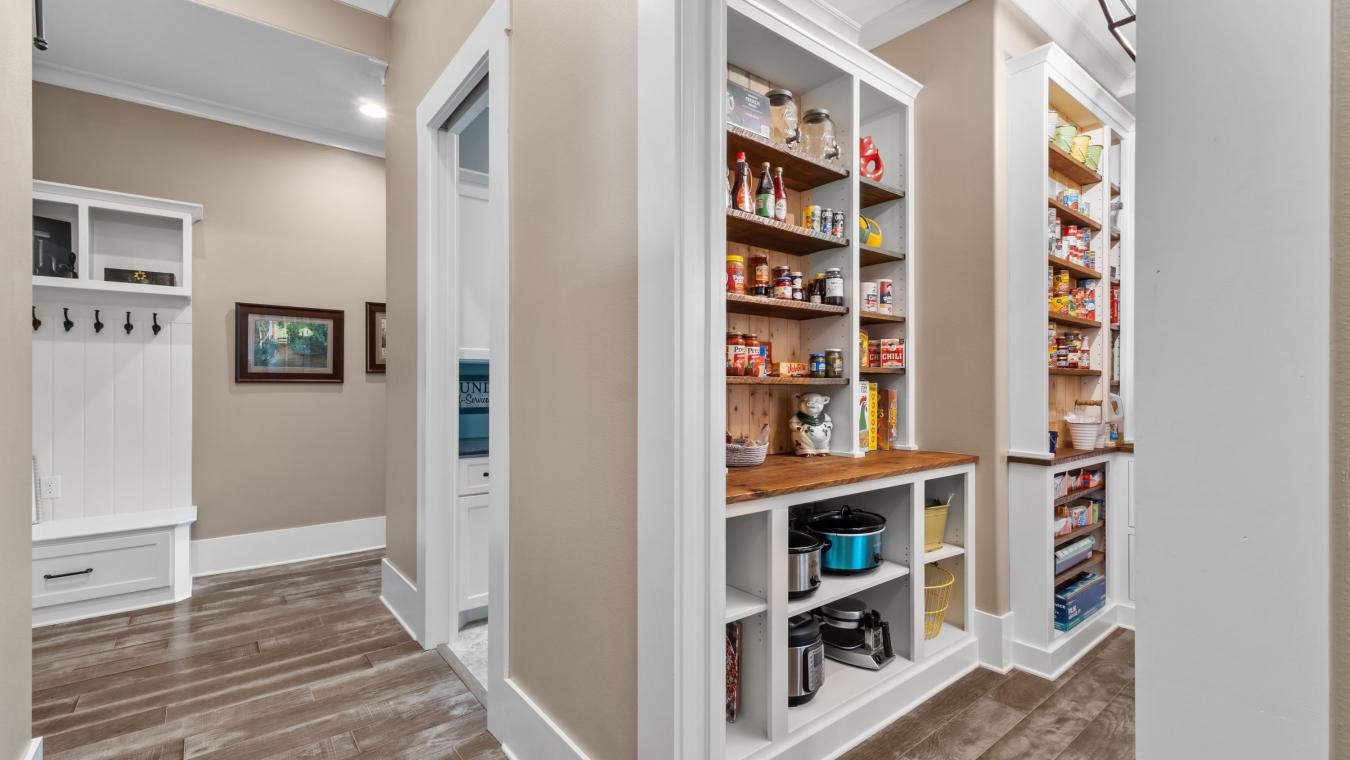 Texarkana, Bowie, 75503, United States, 3 Bedrooms Bedrooms, ,3 BathroomsBathrooms,Residential,For Sale,1933833