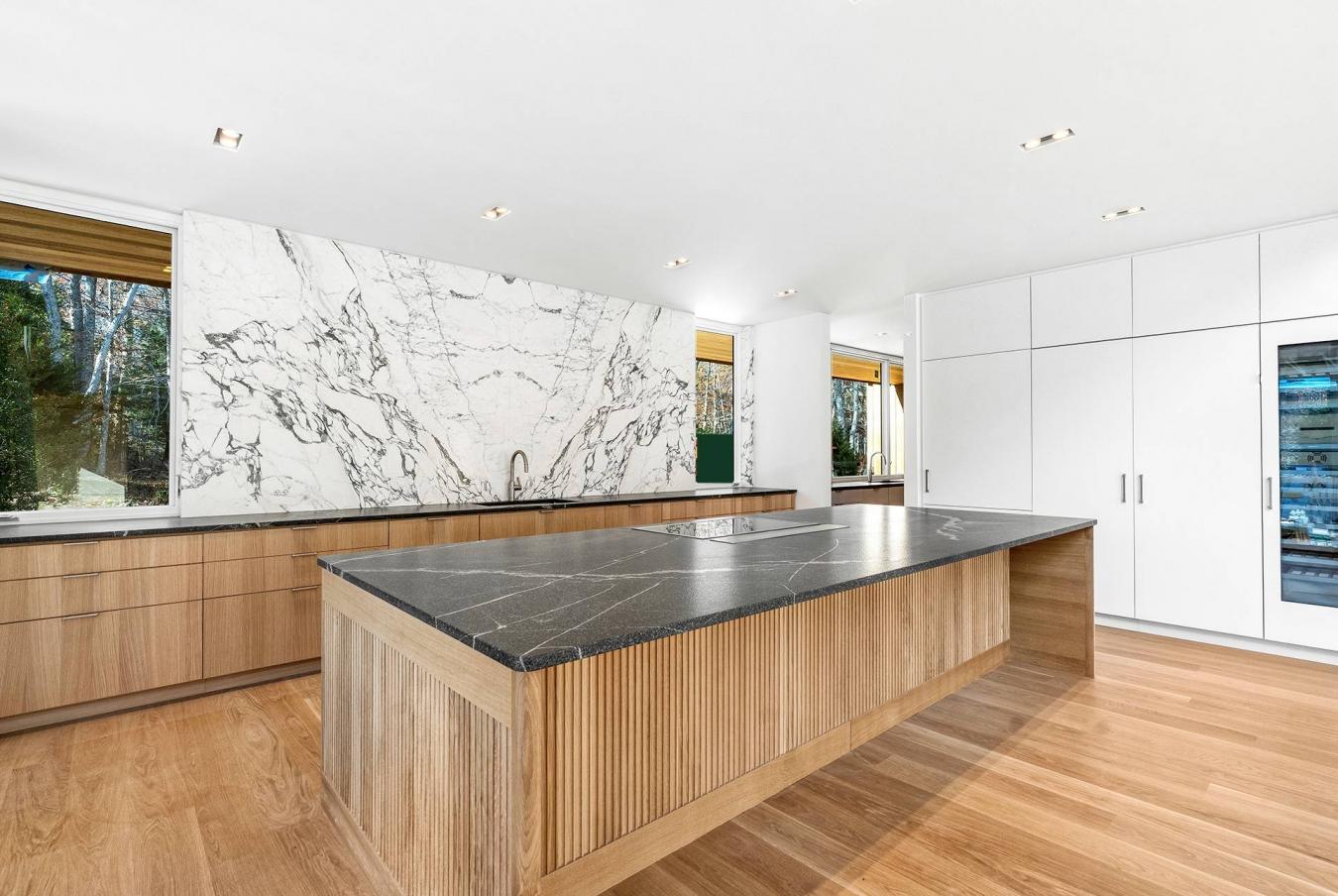 Amagansett, New York, 11930, United States, 7 Bedrooms Bedrooms, ,8 BathroomsBathrooms,Residential,For Sale,1929899